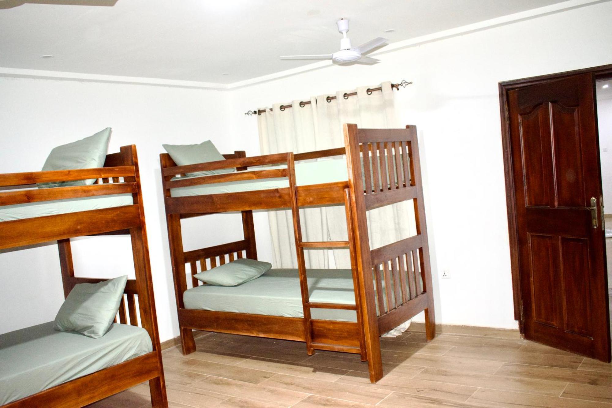 Tree House Hostel Tamale Esterno foto